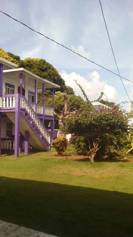 Sea View Hotel Little Corn Island Exterior photo