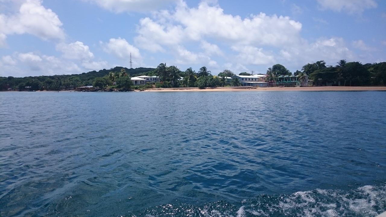 Sea View Hotel Little Corn Island Exterior photo