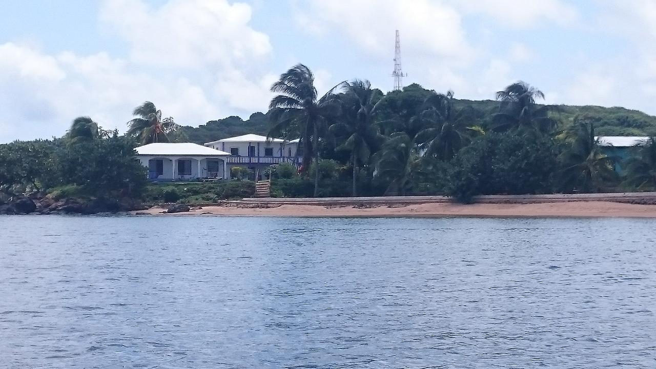 Sea View Hotel Little Corn Island Exterior photo