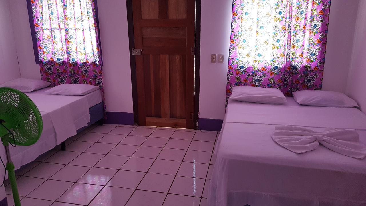 Sea View Hotel Little Corn Island Exterior photo